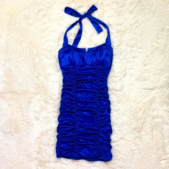 Sequin Hearts ♥️ Medium in Royal Blue - Picture 1 of 4